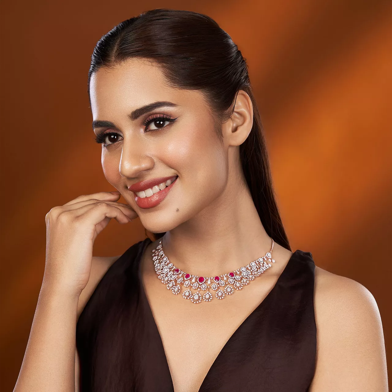 Ekatmika Gleam Diamond Short Necklace