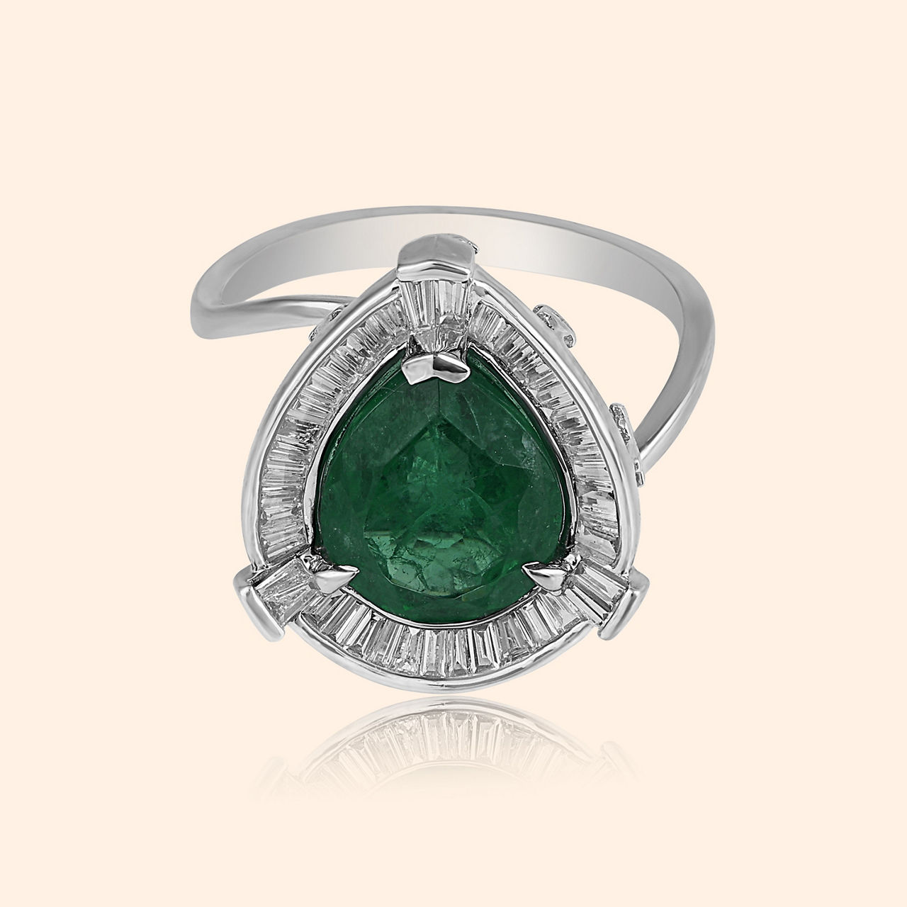 Halo Bloom Diamond Ring