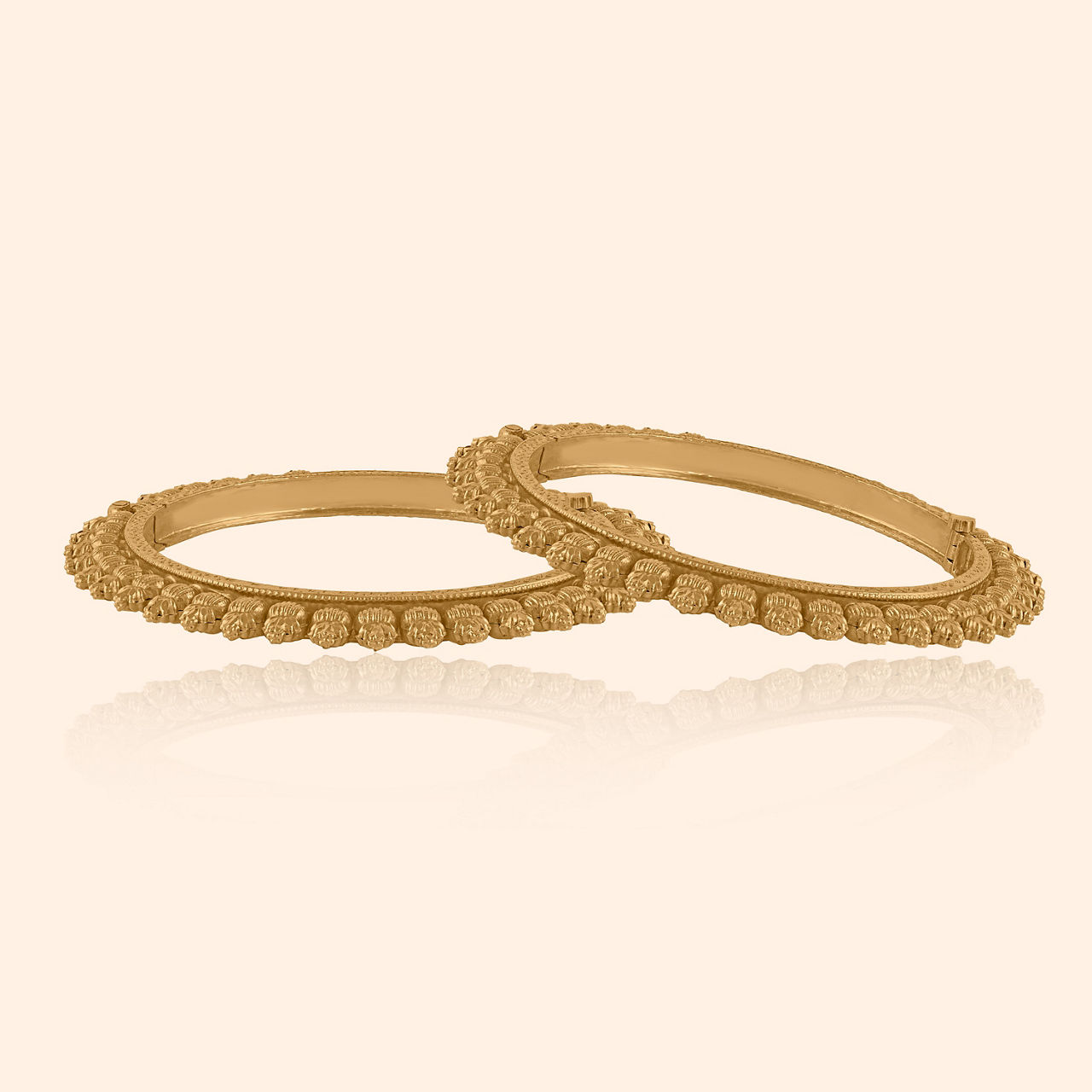 Vedyarani Gold Bangle