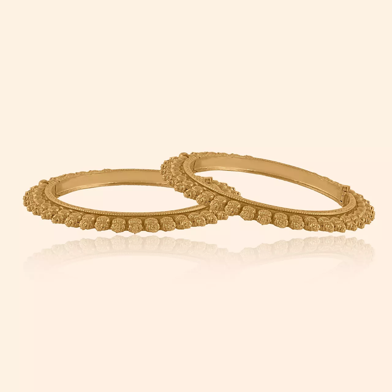 Vedyarani Gold Bangle