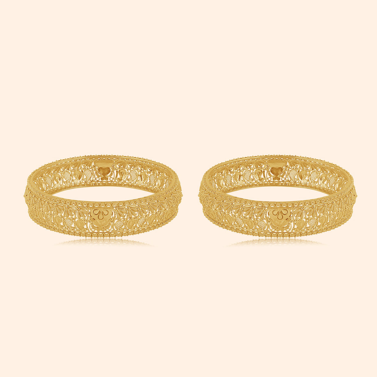 Chitravali Gold Bangle