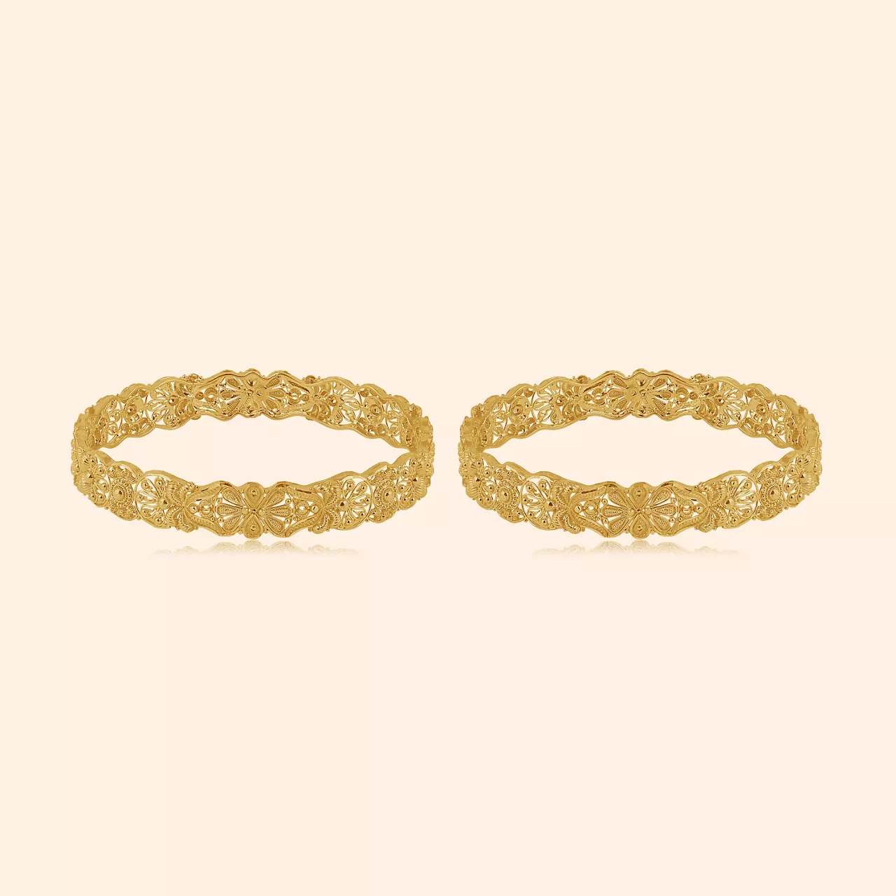 Hansika Gold Bangle