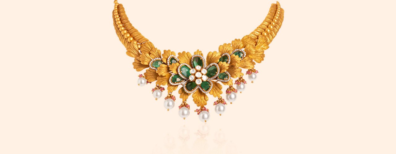 short necklace