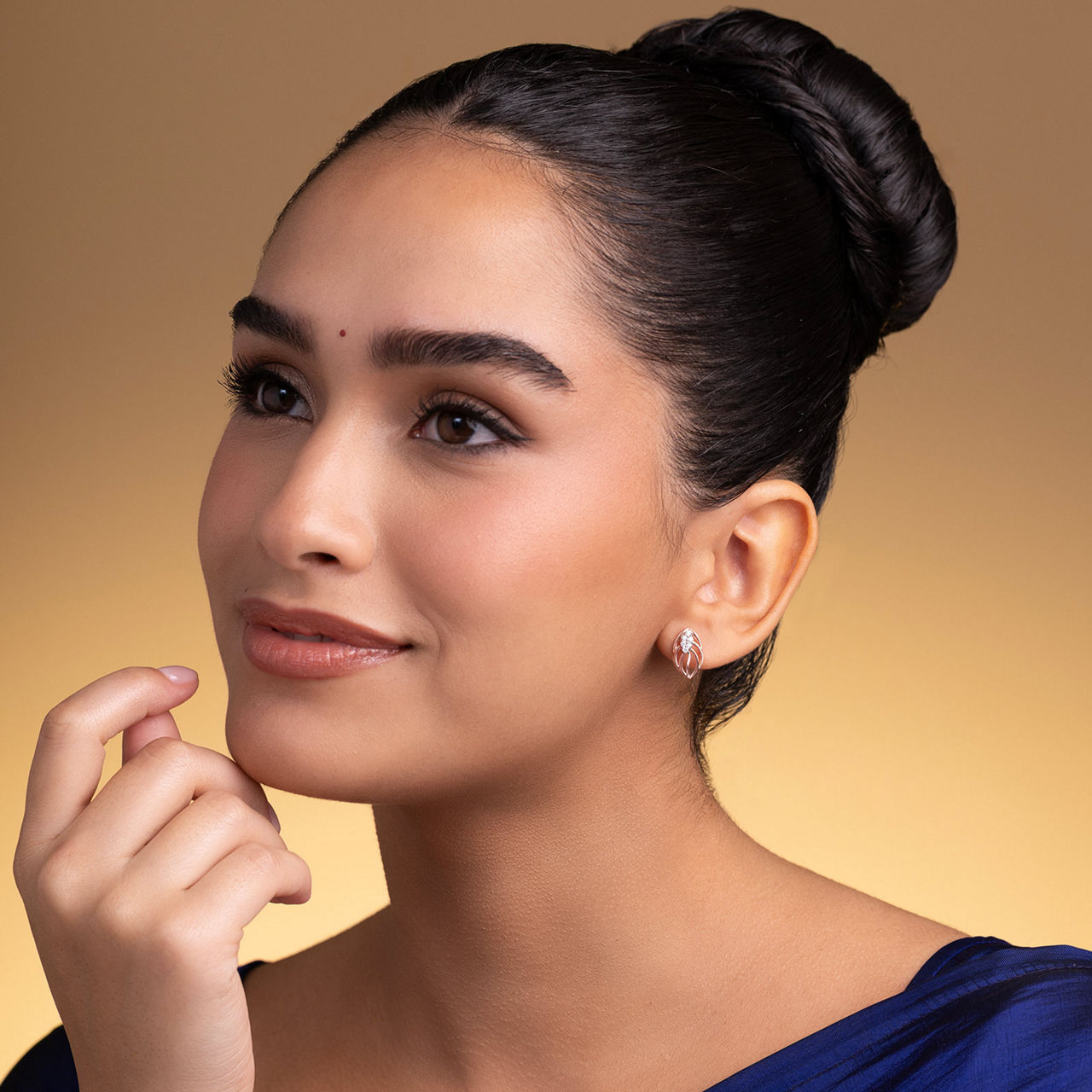 Hovrisa Diamond Stud Earrings