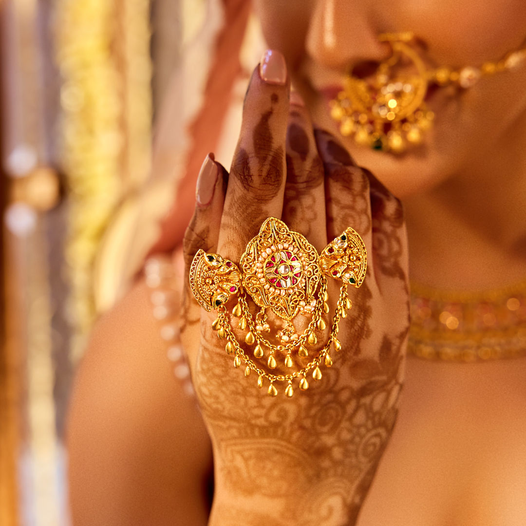 Rangoli Gold Finger Rings