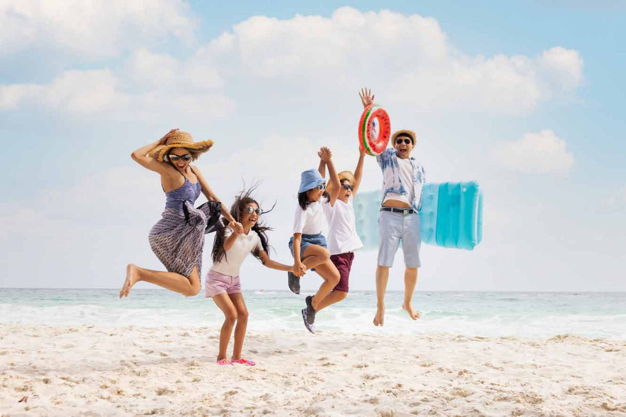 Prudential x AlipayHK - $166 Travel Premium Discount Flash Offer