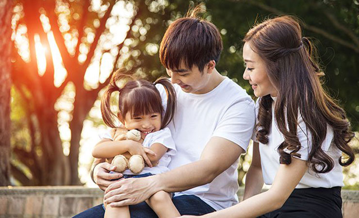 4 major financial decisions to make for a growing family