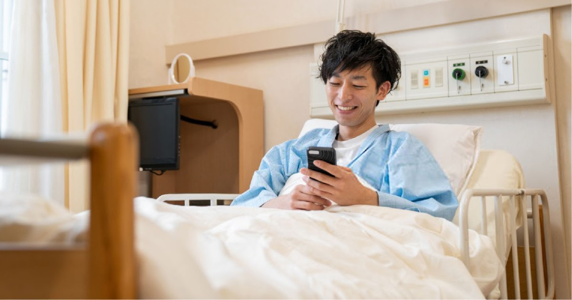 doctor-checking-patient-leg