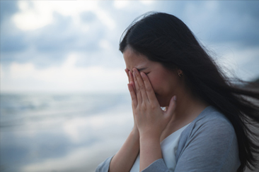 8 cách khóc nhanh nhất để giảm stress hiệu quả: Bạn đã biết?