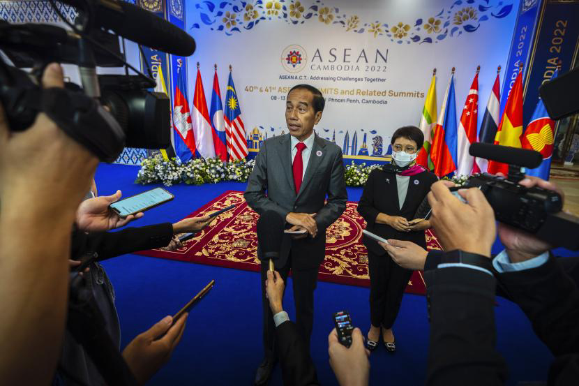 Jokowi Dorong Kembangkan Pariwisata Halal