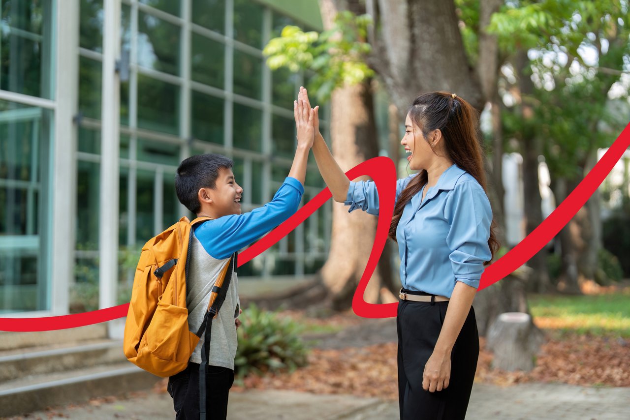 《来港孩子如何适应香港学校？插班入学实用指南》