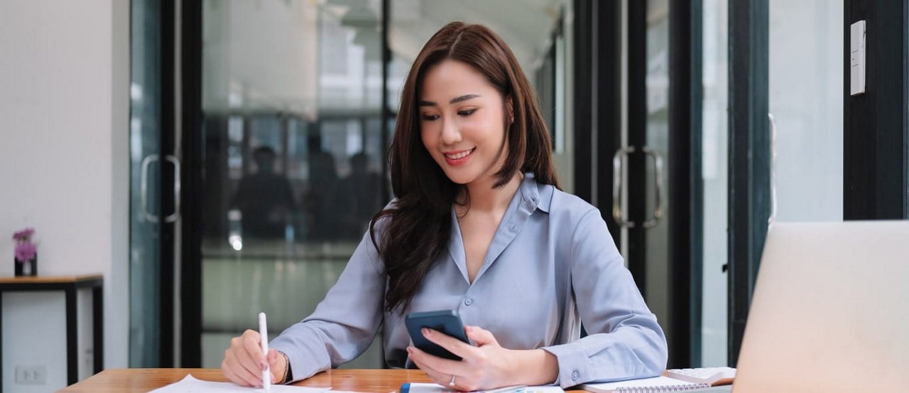 6 Tips Efektif Mengatur Uang THR untuk Menyambut Hari Raya