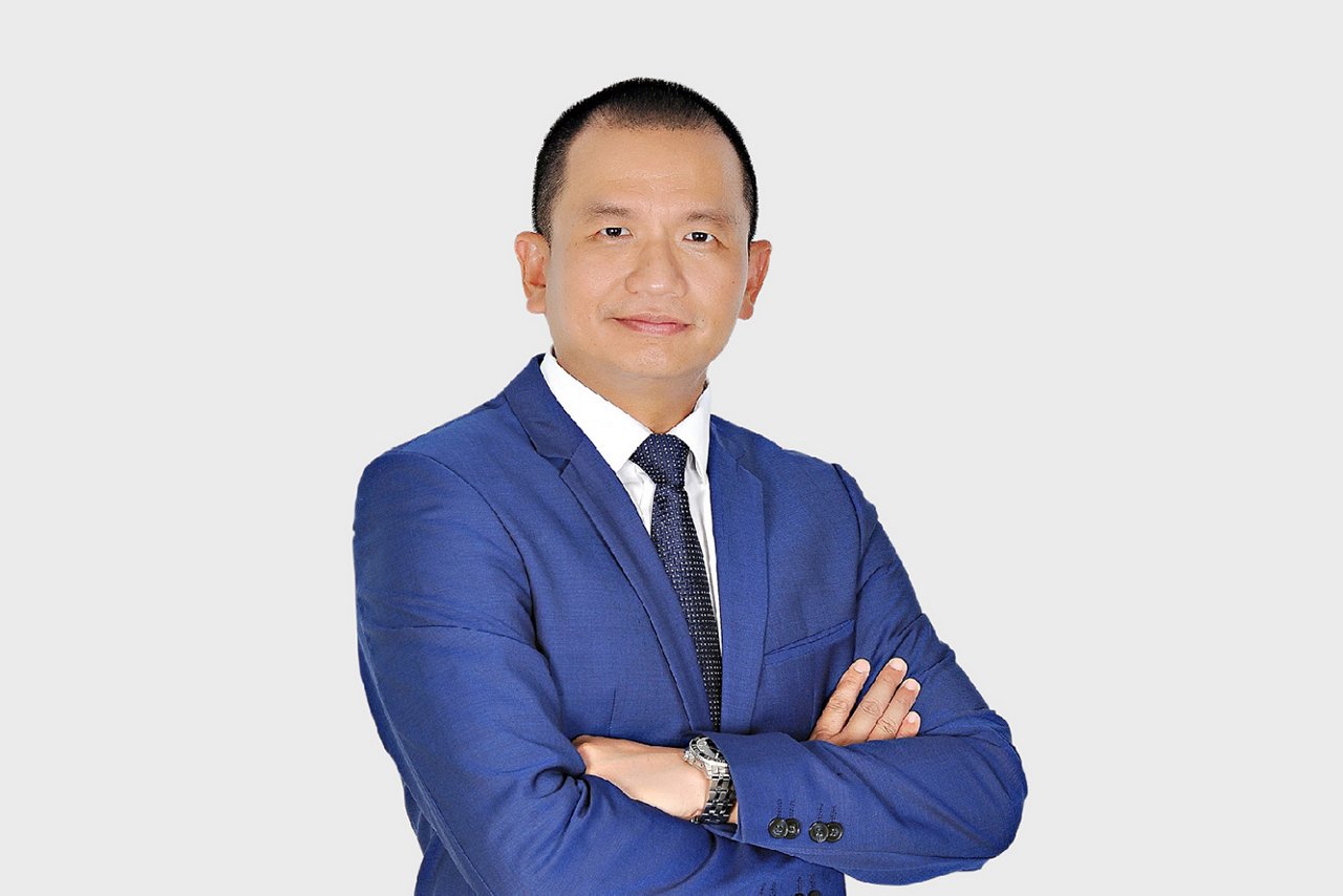 Ông Phùng Bá Khang