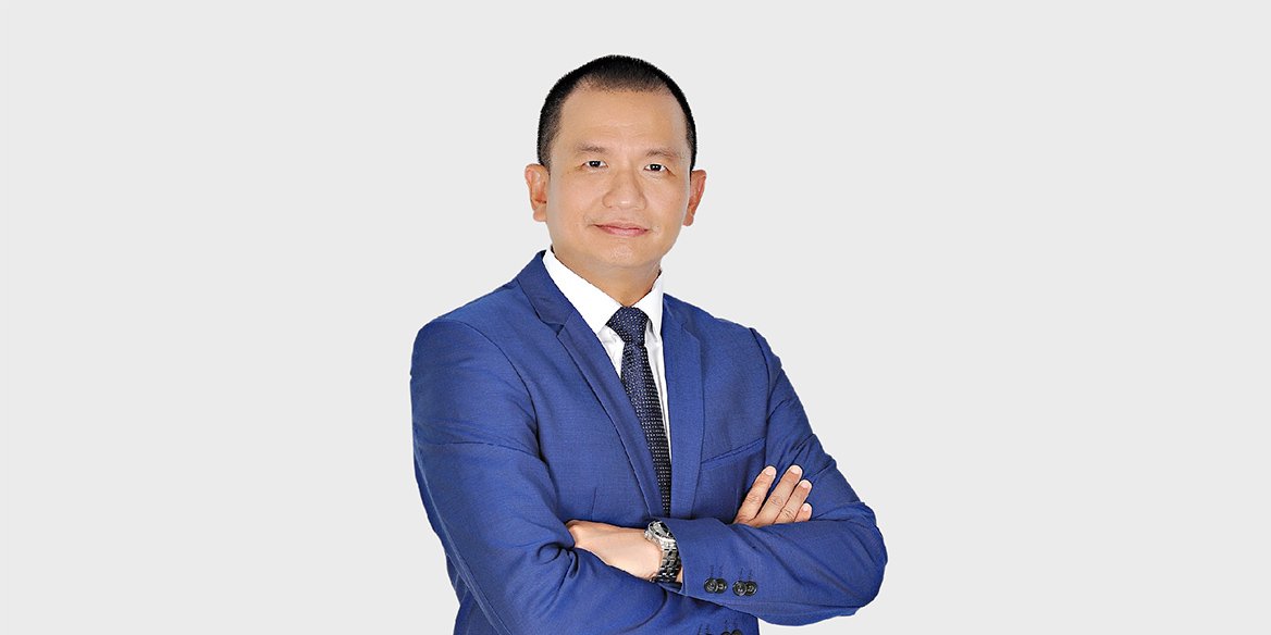 Ông Phùng Bá Khang