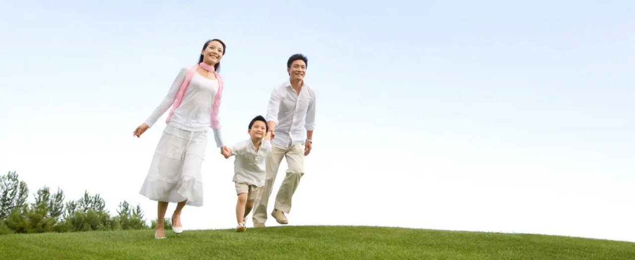 What Happens to Your Body When You Take a 30-Minute Walk Every Day banner image