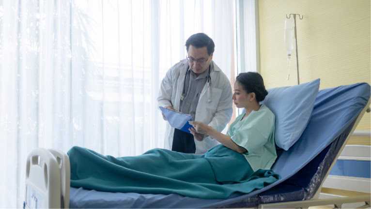 doctor-checking-patient-leg