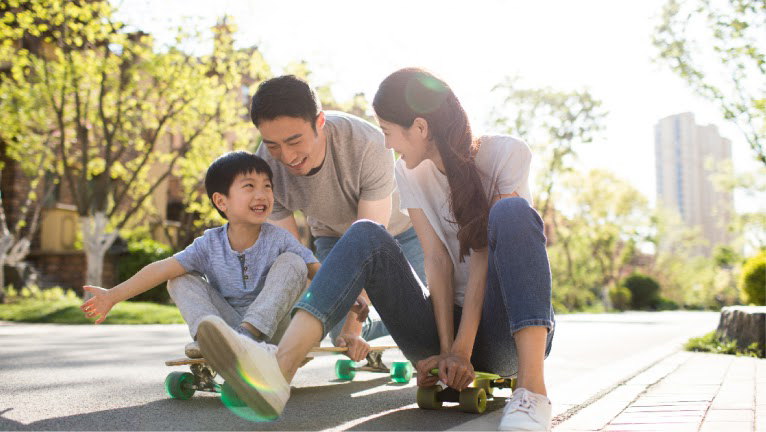 family-skateboard