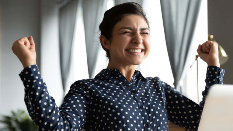 girl-polka-dots-cheering