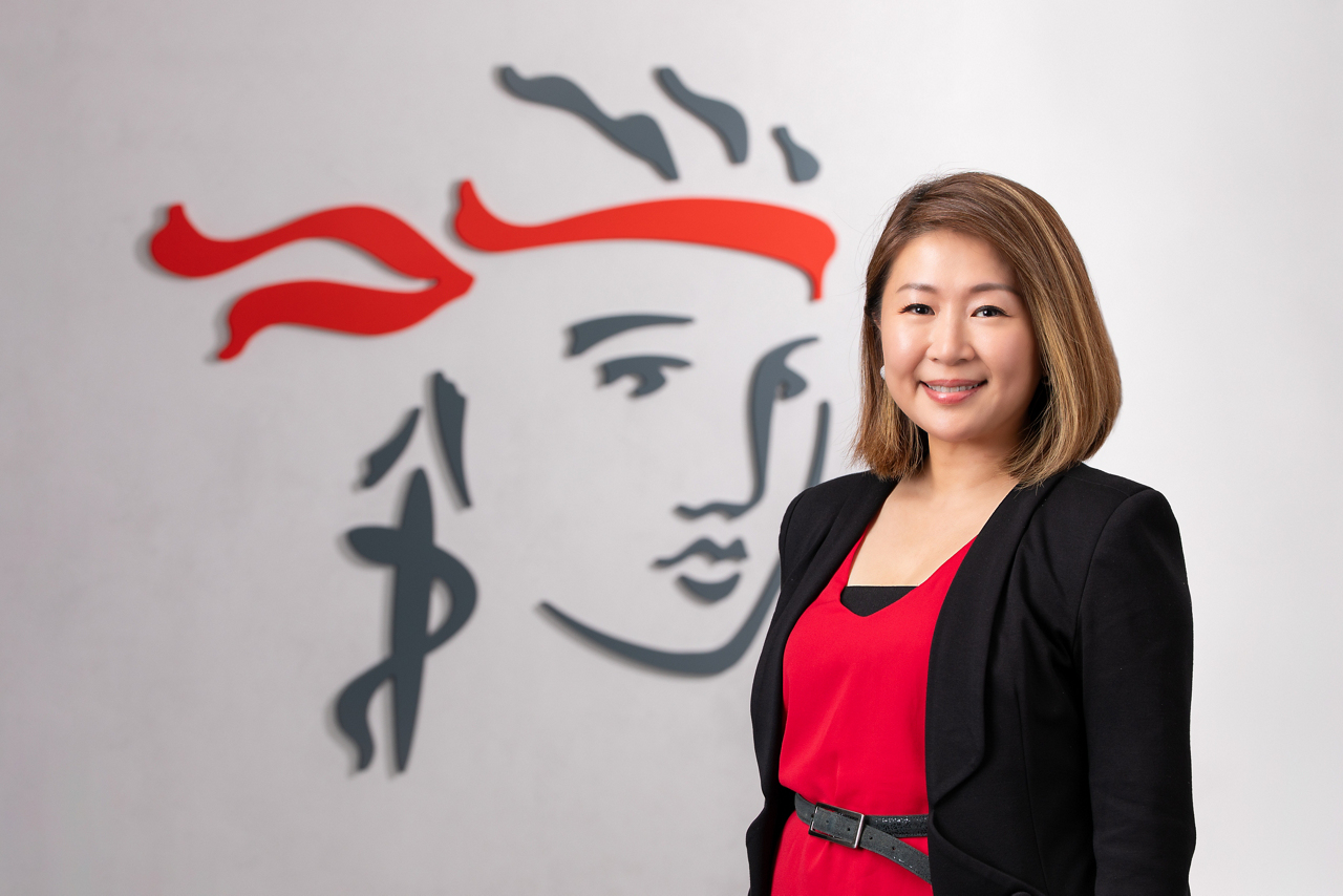 首席客務營運總監 歐陽佩玲