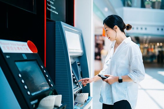港漂銀行開戶需要準備有效護照、近期住址證明、香港手機號碼等
