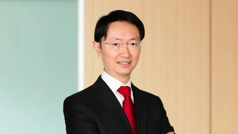 นายเทรเวอร์ ไท