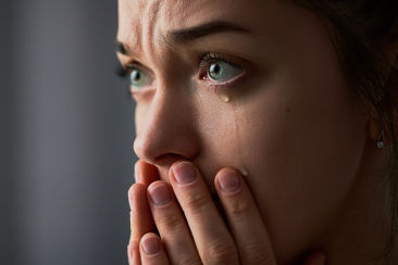 8 cách khóc nhanh nhất để giảm stress hiệu quả: Bạn đã biết?