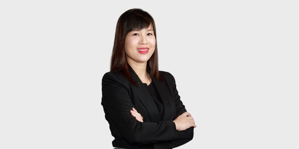 Phó Tổng Giám đốc Pháp lý, Truyền thông và Đối ngoại