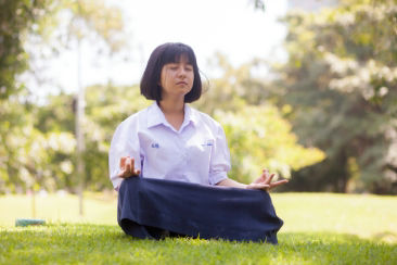 Luật Hấp Dẫn: Bí kíp để khách hàng tự tìm đến bạn