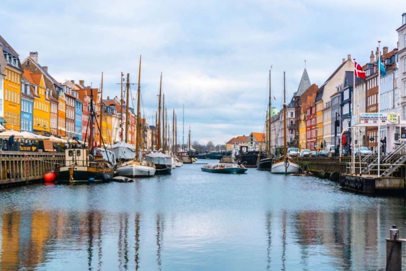 Photograph of Denmark's canal and buildings.