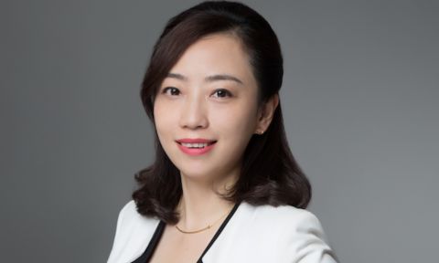 Professional portrait of Peggy Wang (Yali), RMIT China representative
