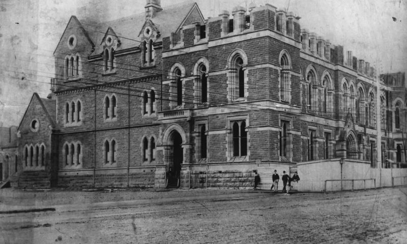 RMIT archives photograph of building 1