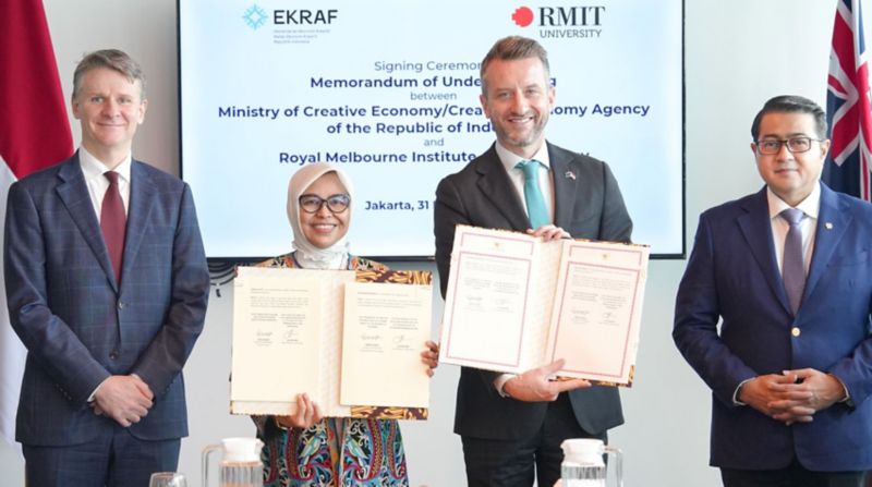 RMIT Vice-President International Layton Pike signs MoU with the Ministry of Creative Economy in Indonesia.