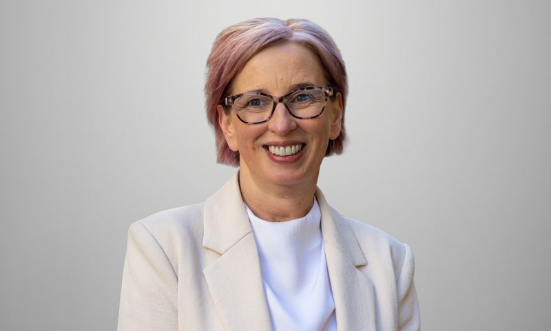 Photograph of Michelle King.