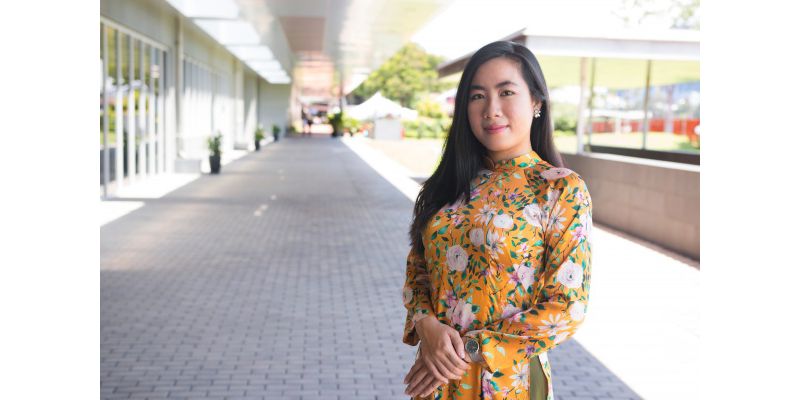 Lê Nhật Huyên, tân cử nhân ngành Kinh doanh (Kinh doanh quốc tế) RMIT Việt Nam có được nhiều trải nghiệm toàn cầu qua các hội thảo và hội nghị sinh viên.