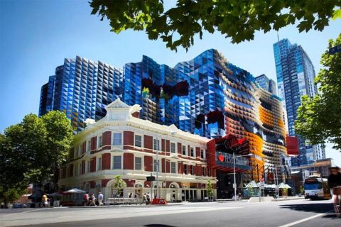 news-thumb-rmit-continues-to-rise-in-world-rankings.jpg