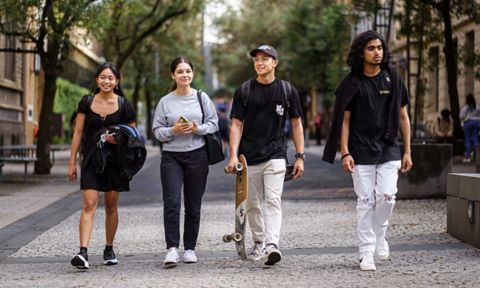 RMIT Students on campus