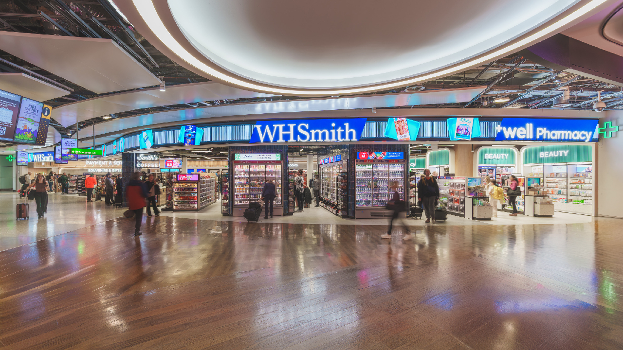 WHSmith and SOLUM partner to enhance the travel shopping experience with Electronic Shelf Label solutions 