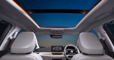 AeroView Voice-Assisted Panoramic Sunroof with Mood Lighting