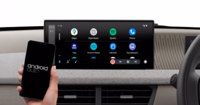Android Auto and Apple CarPlay with Wireless Connectivity