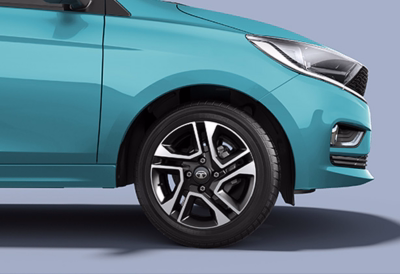 R15 Dual Tone Alloy Wheels