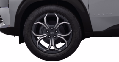 R18 Diamond Cut Alloy Wheels