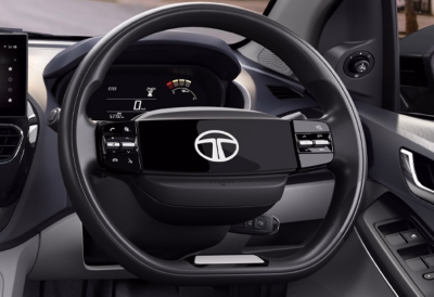 Smart Digital Steering Wheel with Illuminated Logo