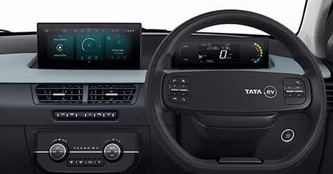 Ultra view 26.03cm HD Touchscreen Infotainment