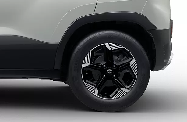 R16 Diamond Cut Alloys