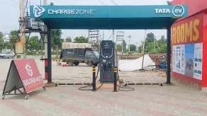 Golden Hut, Dera Bassi