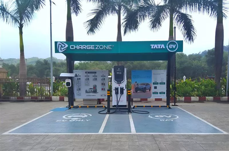 Hotel Xpress Inn, Ghodbunder