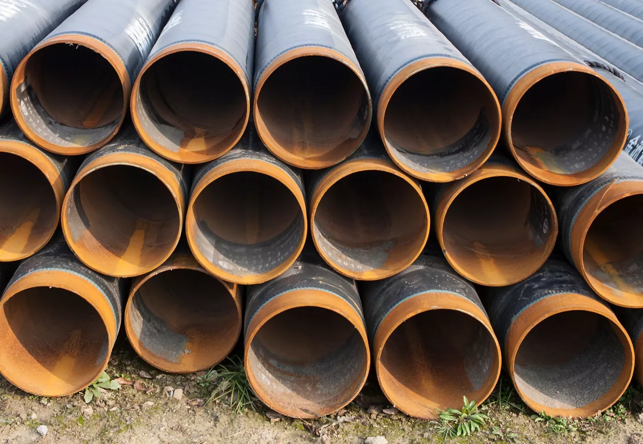 Weather hot steel pipe