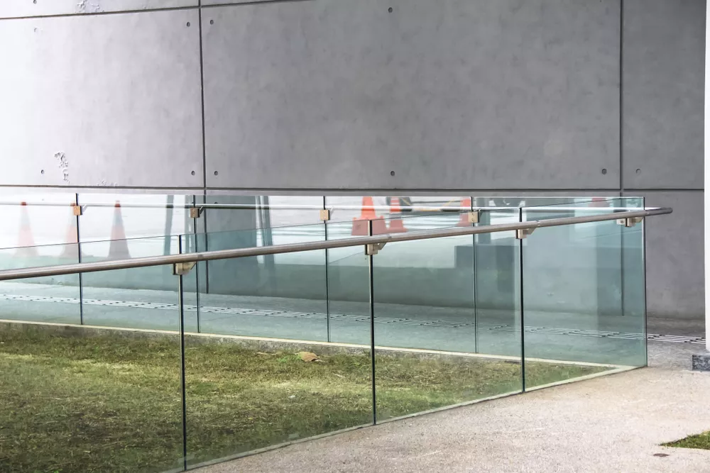 tempered laminated glass railing balustrade panels frameless ,safety glass for modern architectural buildings.