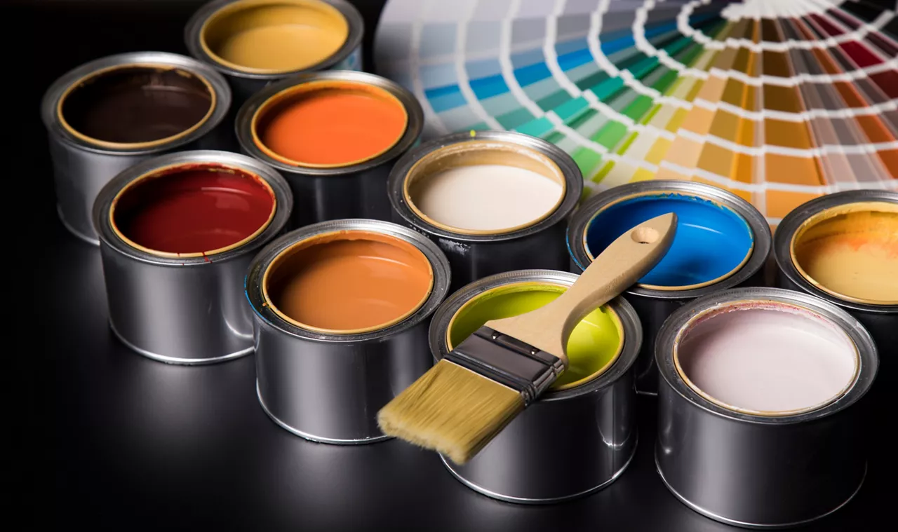 Paint can and paintbrush