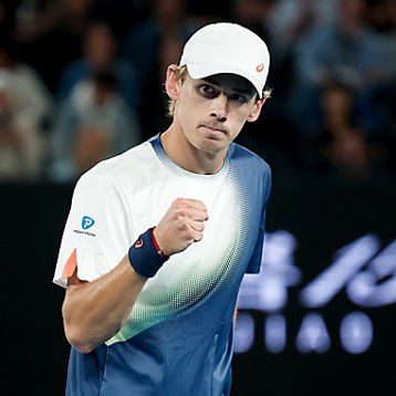 Alex de Minaur celebrates a winning shot